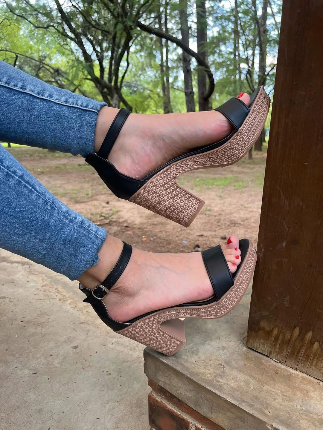 SANDALIA DE TACON 300099