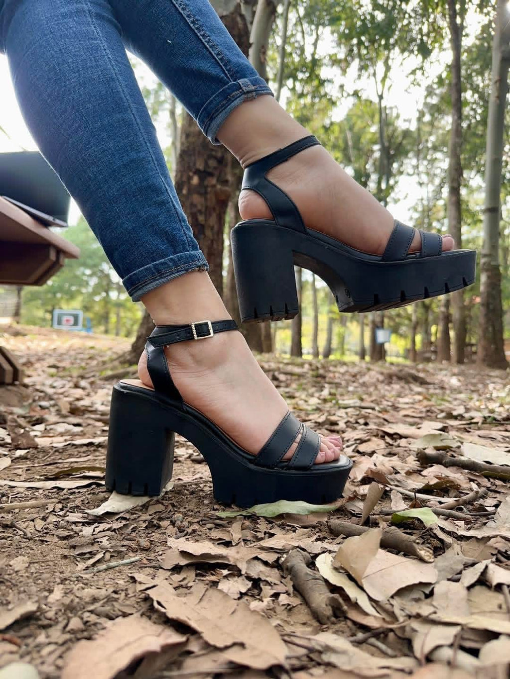 SANDALIA DE TACÓN 300118