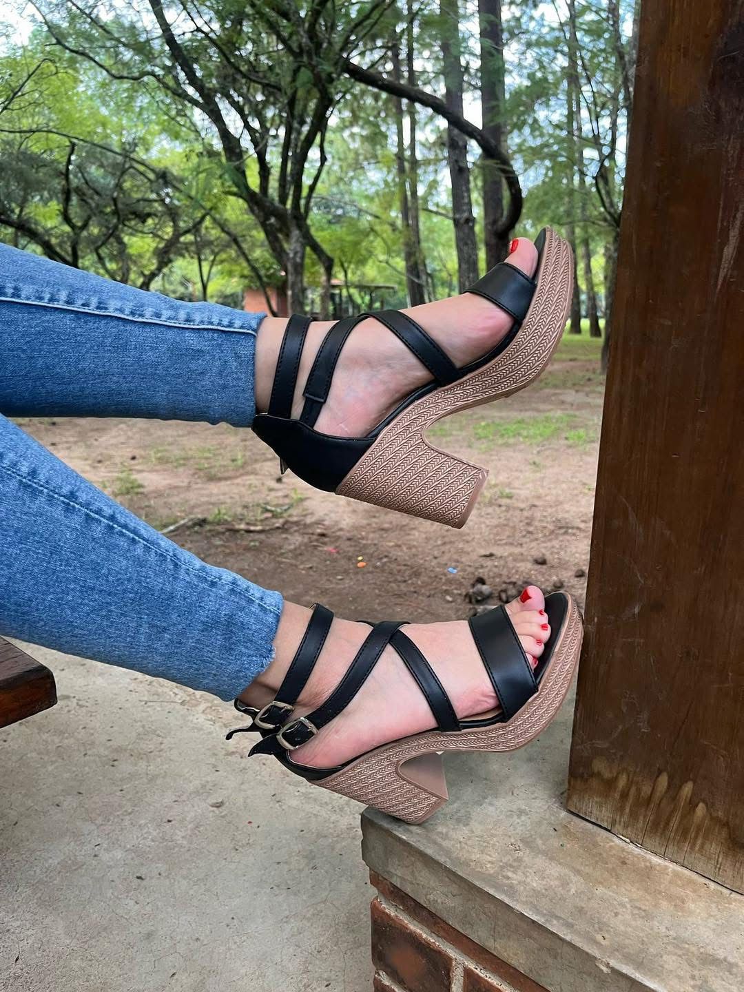 SANDALIA DE TACÓN 300094