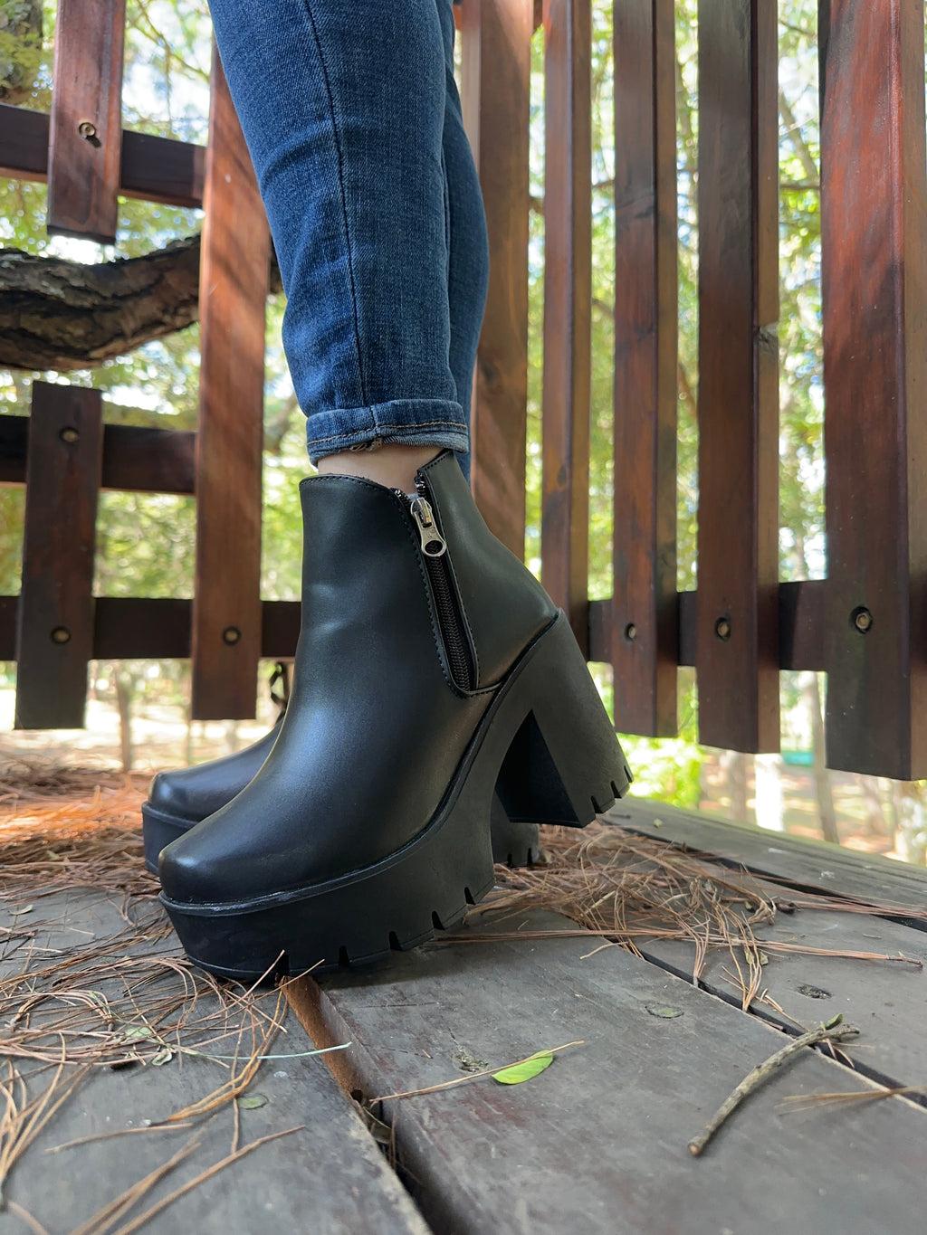 BOTIN MELISA 120147